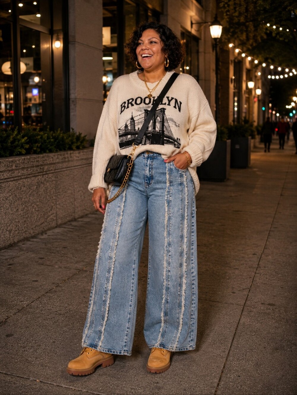 AKIRA Light Blue Washed Wide-Leg Jeans with Frayed Vertical Seams